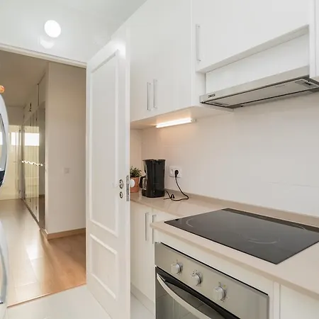 Apartment - Avenida Infante D. Henrique