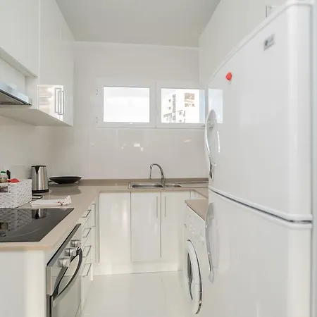 Apartment - Avenida Infante D. Henrique *